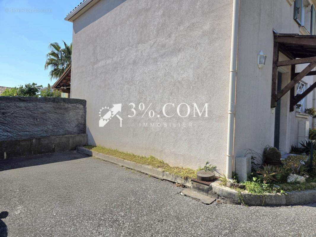 Maison à FREJUS