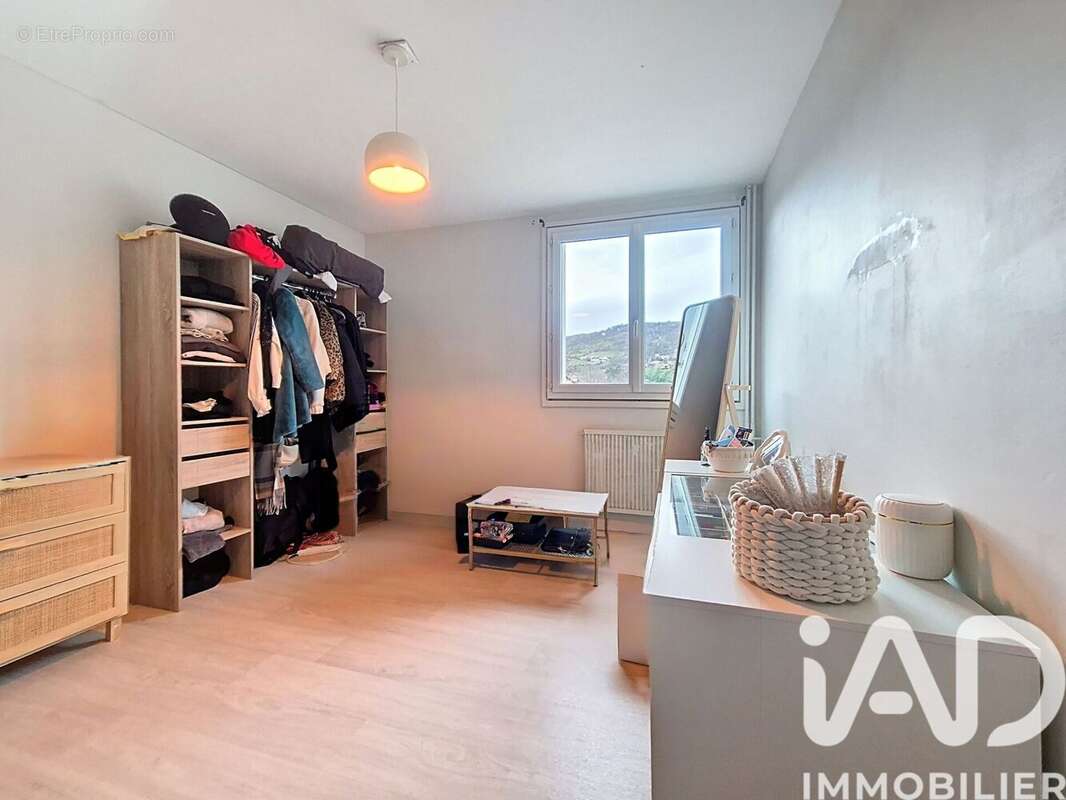 Photo 8 - Appartement à BRIVES-CHARENSAC