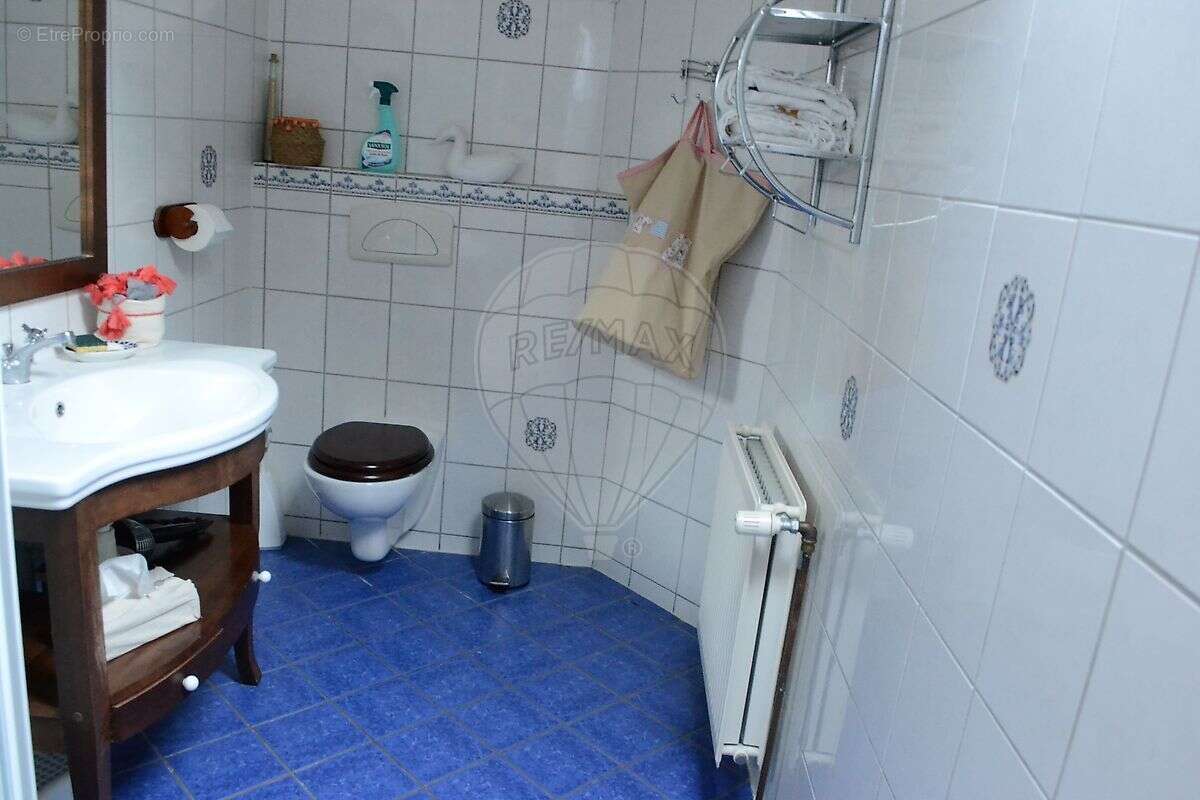 Maison à CERCY-LA-TOUR