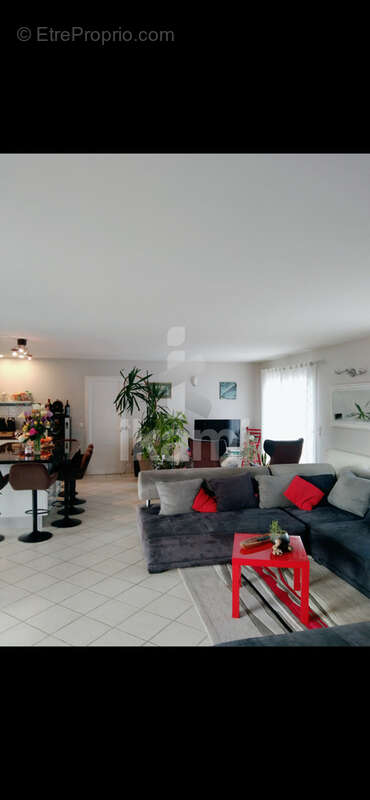 Maison à SAINT-PIERRE-DE-MONS