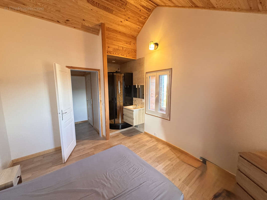 Maison à SAINT-FLOUR