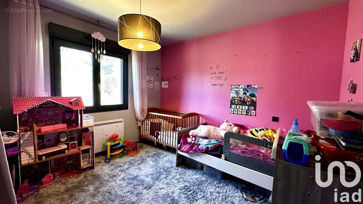 Photo 5 - Maison à ROCHE-LEZ-BEAUPRE