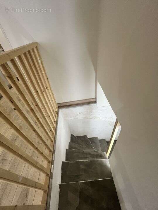 Appartement à MARSEILLE-1E