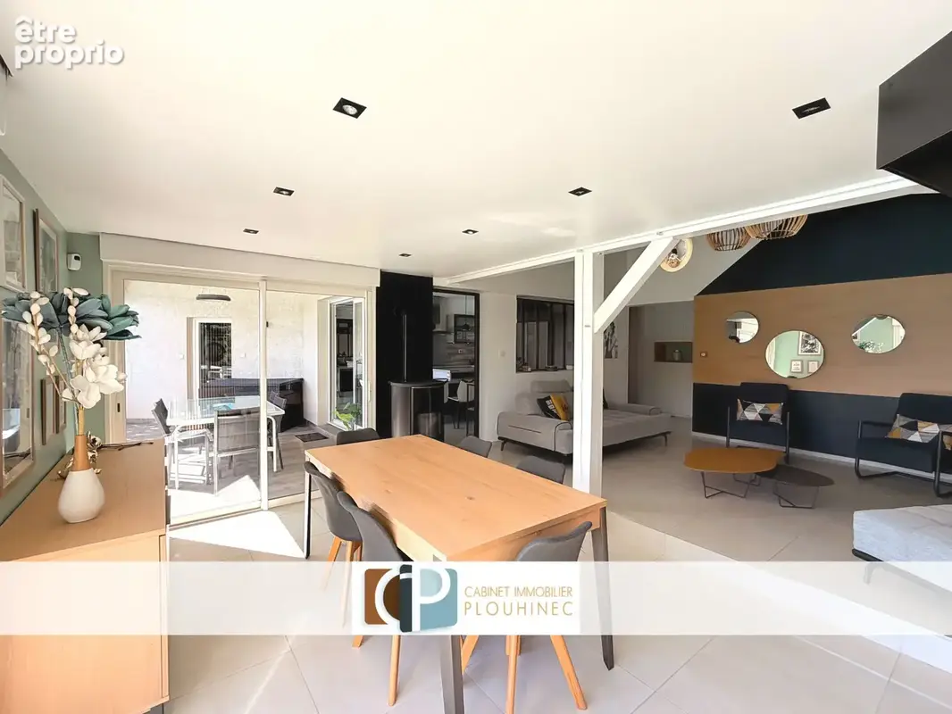NOUVEAUTÉ à Charnay-lès-Mâcon   Maison familiale avec piscine. - photo 5