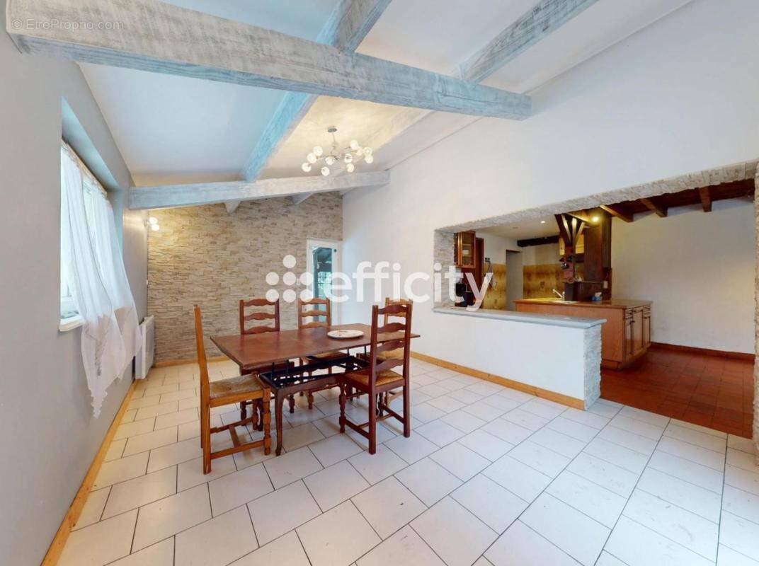 Maison à EPINEUIL-LE-FLEURIEL