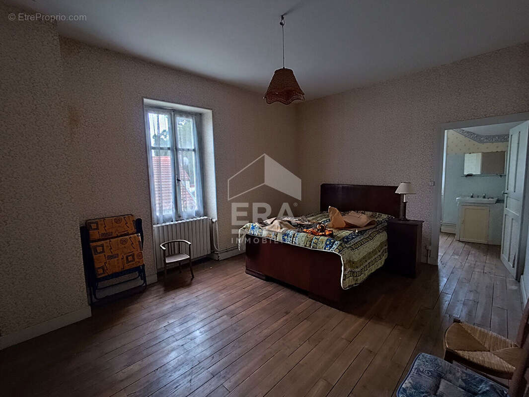 Maison à LIMALONGES