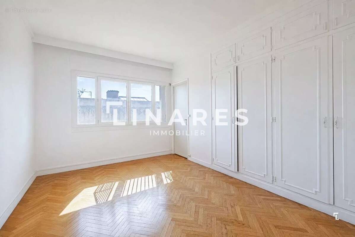 LE TRIVERSANT - Appartement T5 de 163m2 + 2 extérieurs + 3 expos - cave - 13008 Perier - photo 17
