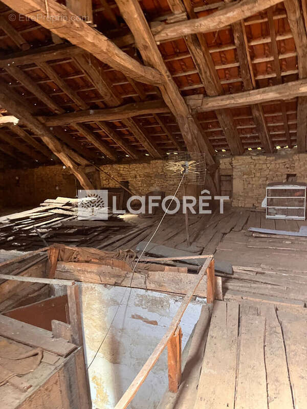 Maison à GOURDON