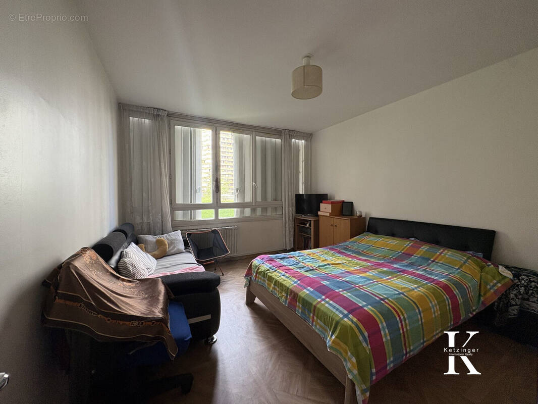 Appartement à AUBERVILLIERS