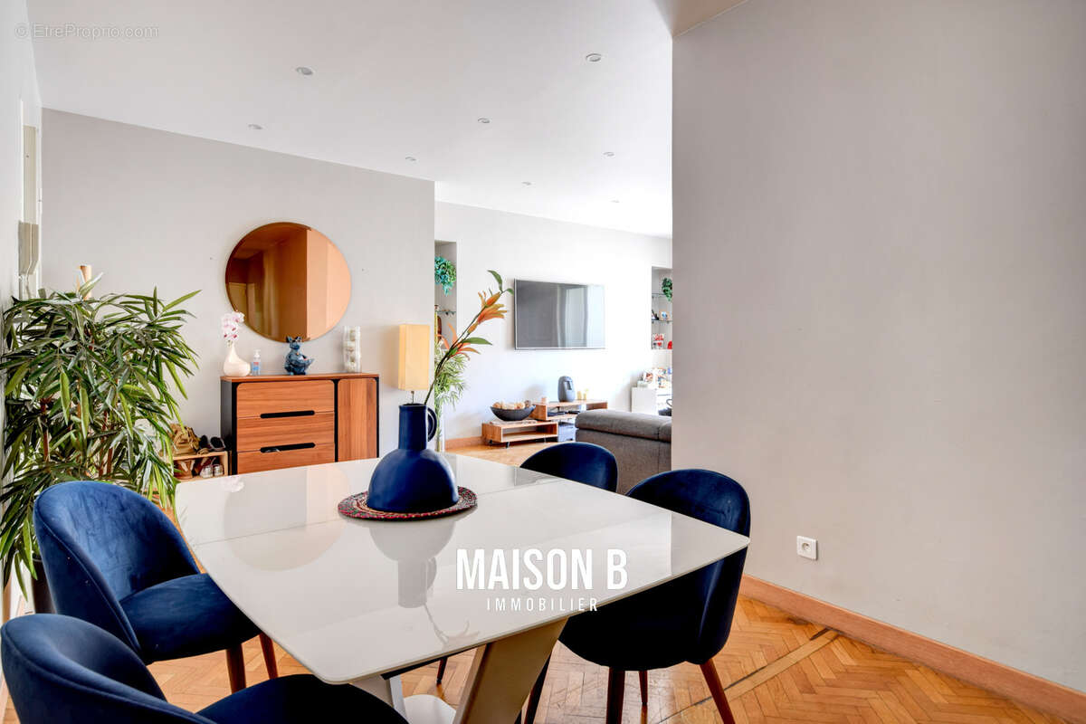 Appartement à MARSEILLE-8E