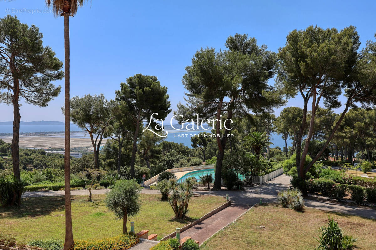 Appartement à HYERES