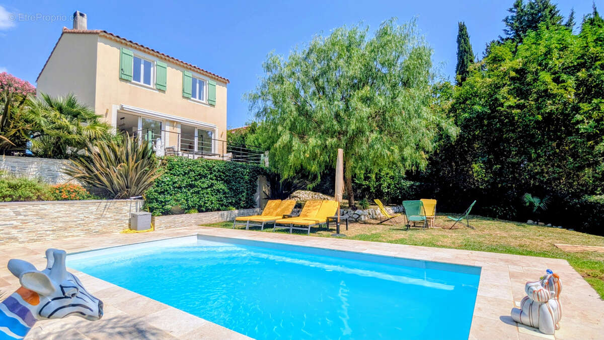SOUS COMPROMIS - Maison récente avec piscine   Vence (7 min du centre) - photo 23
