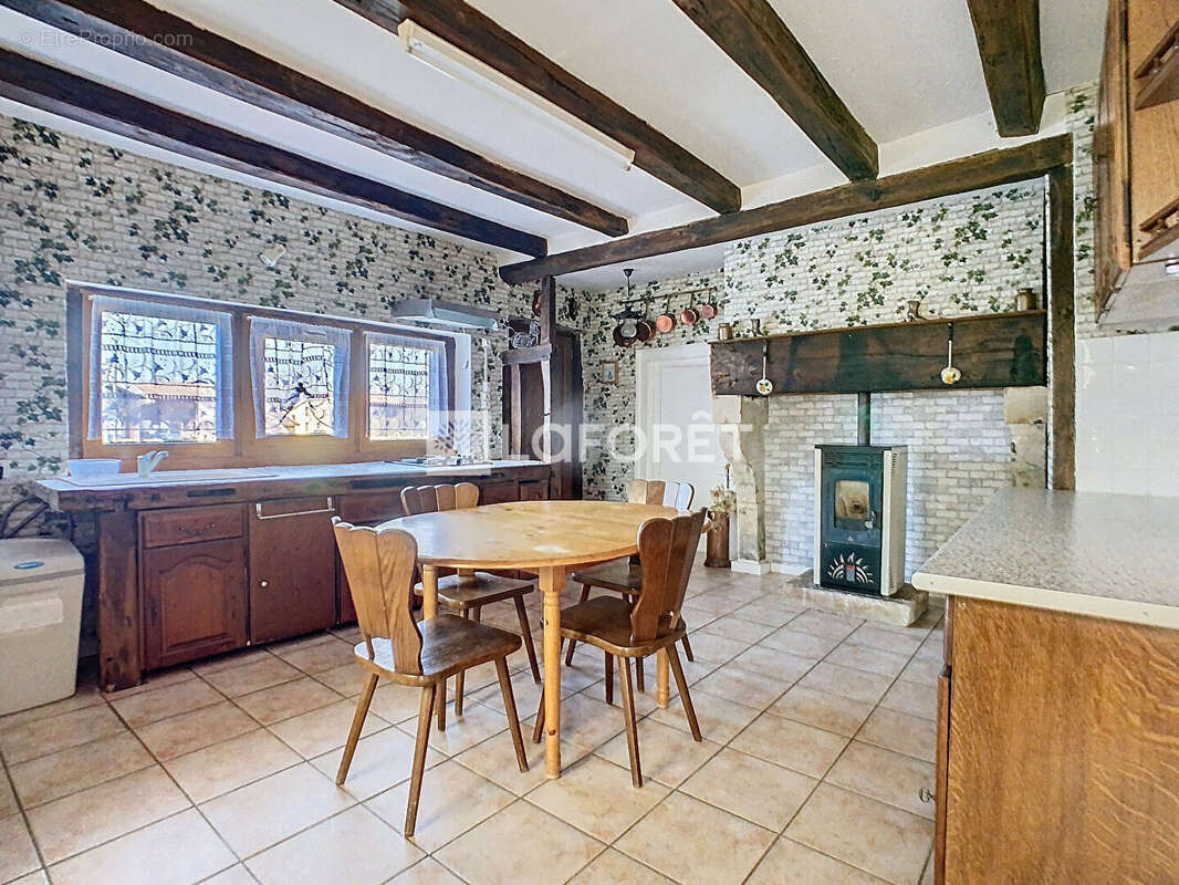 Maison à BELVAL-EN-ARGONNE