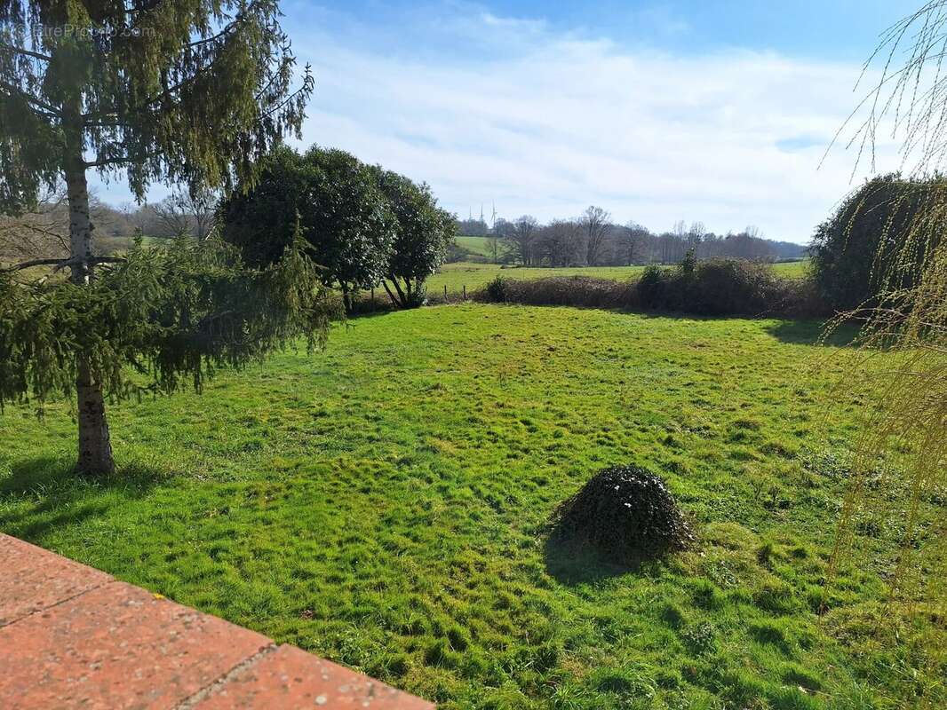 Maison à MAUPREVOIR