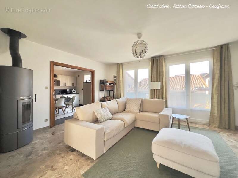 Maison à SAINT-BONNET-PRES-RIOM