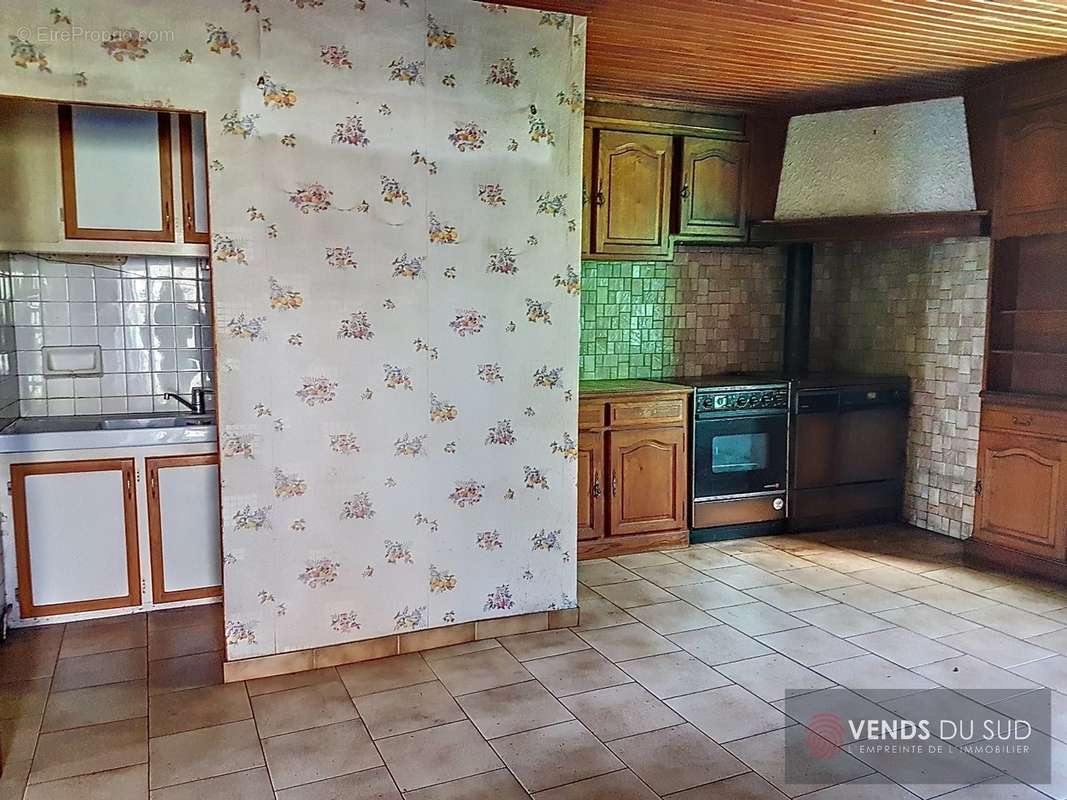 Maison à CASTANET-LE-HAUT