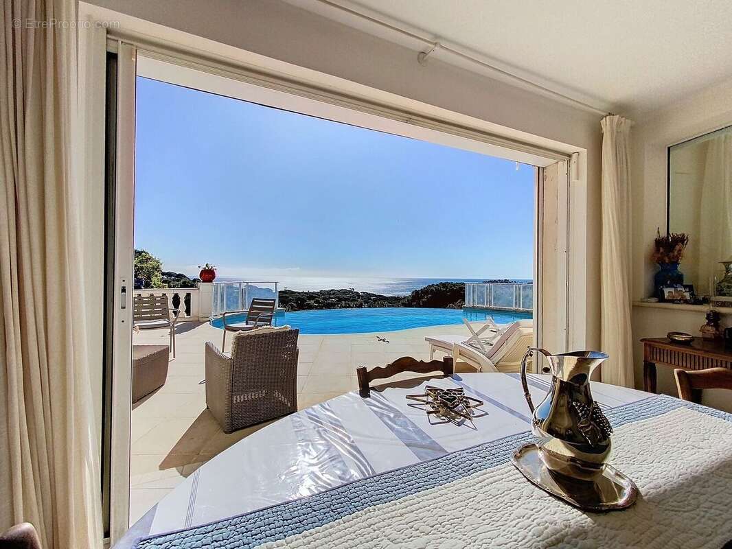 Maison 241 m² à Sainte-Maxime  - photo 3