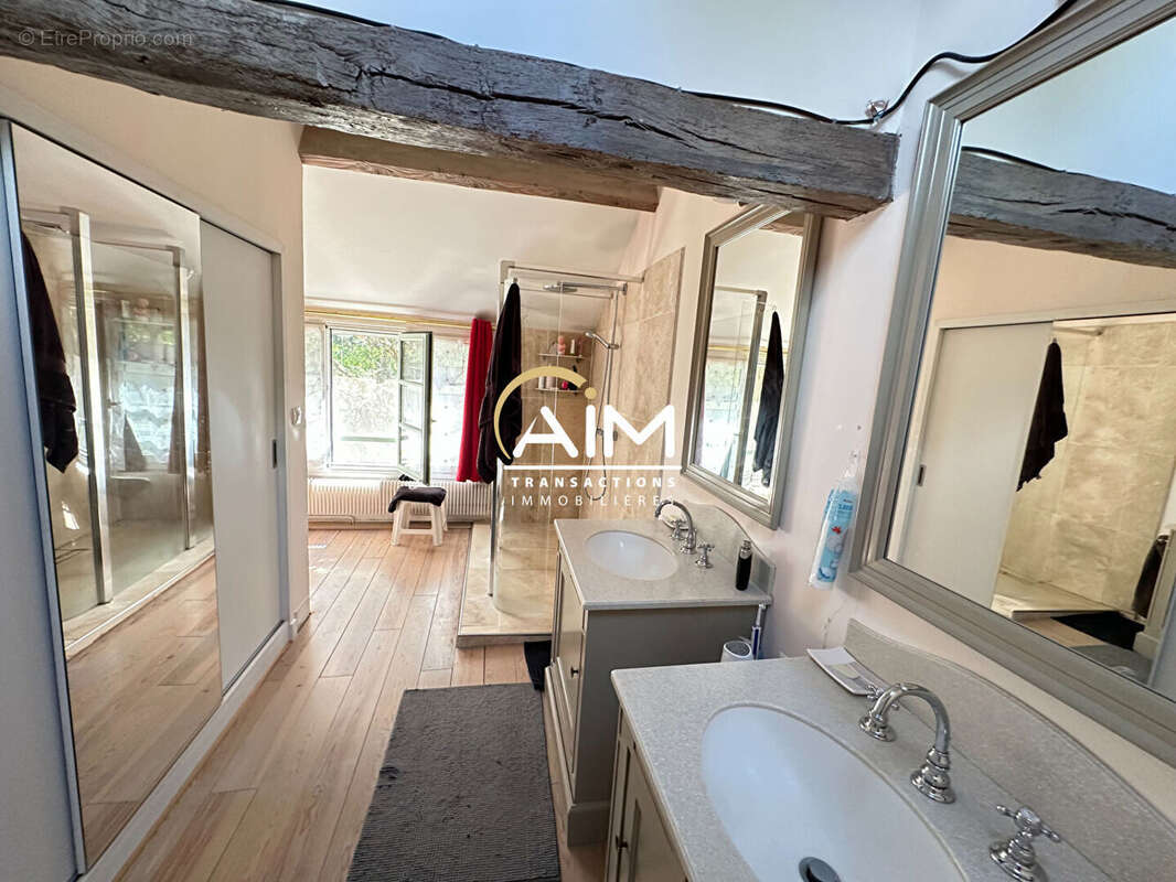 Maison à POCE-SUR-CISSE