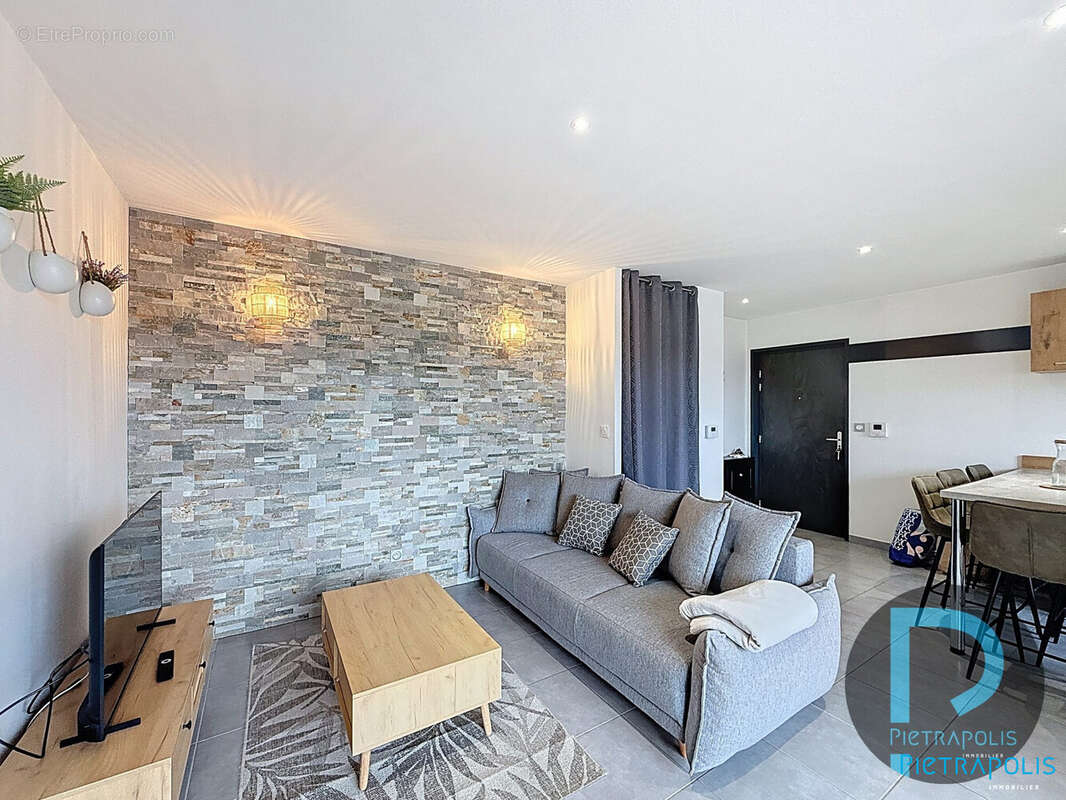 Appartement à CHAVANOZ