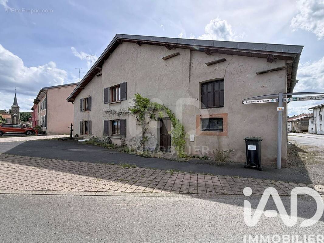 Photo 1 - Maison à LINDRE-BASSE