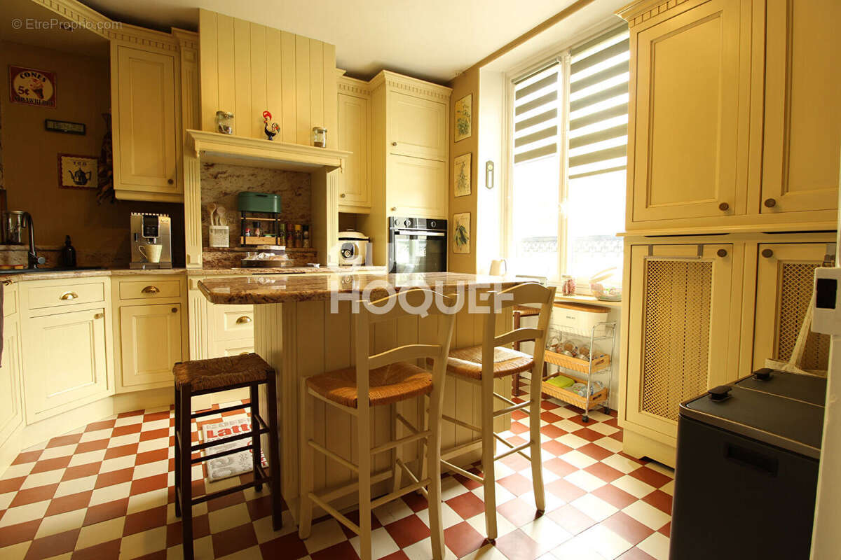 Maison à SAINT-MERY