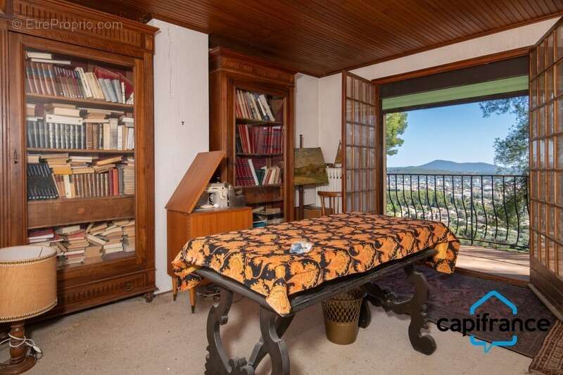 Maison à LA VALETTE-DU-VAR