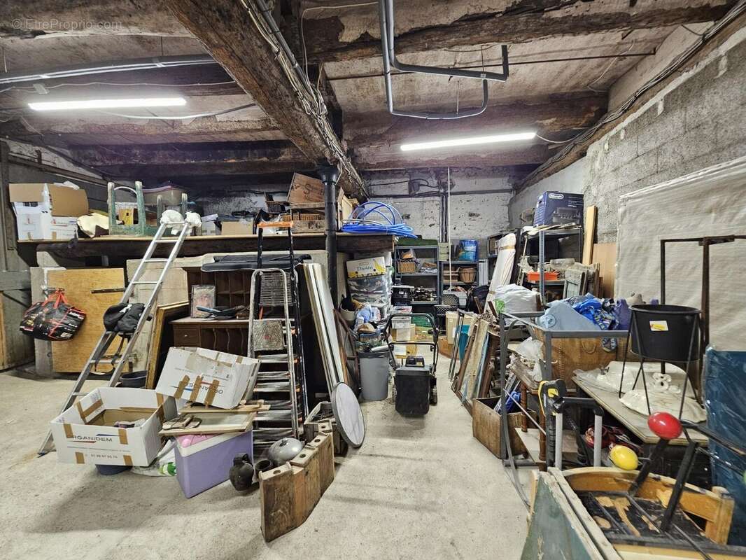 Maison de caractère, grand garage, terrasses et piscine - photo 33