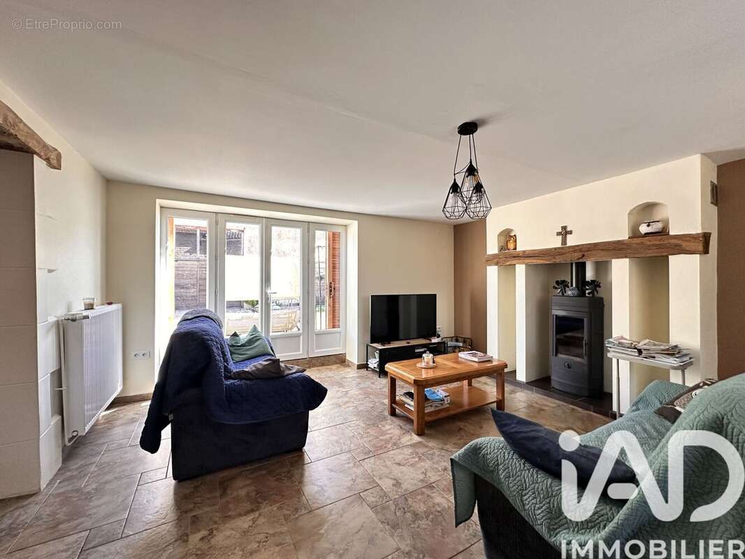 Maison 163 m² à Sauze-Vaussais  - photo 6