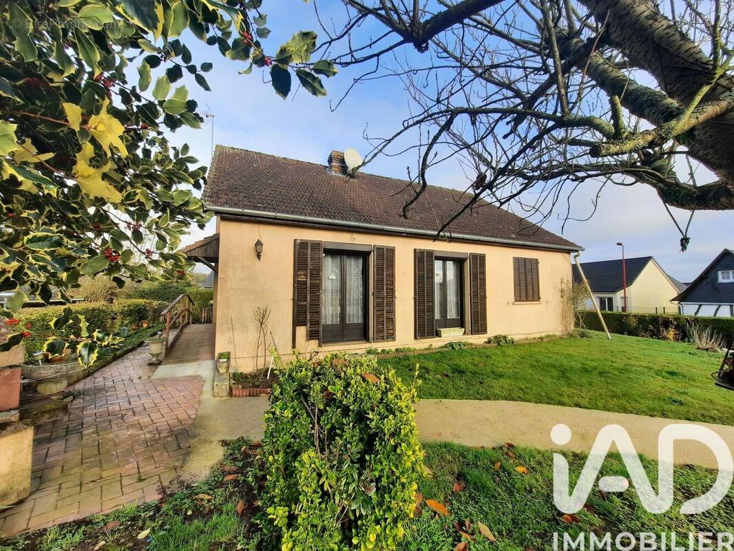 Photo 1 - Maison à MESNIL-RAOUL