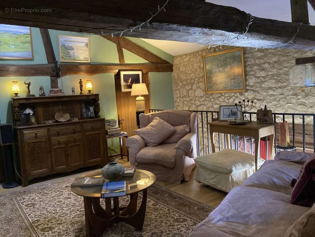 Maison à SAINT-PRIVAT-DES-PRES