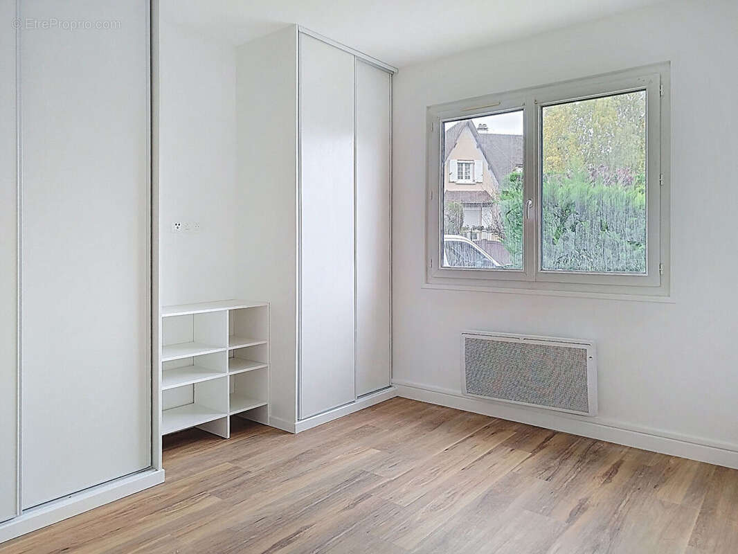 Maison à VIGNEUX-SUR-SEINE