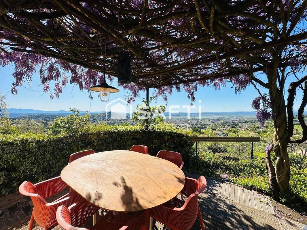 Maison 191 m² à Manosque  - photo 8