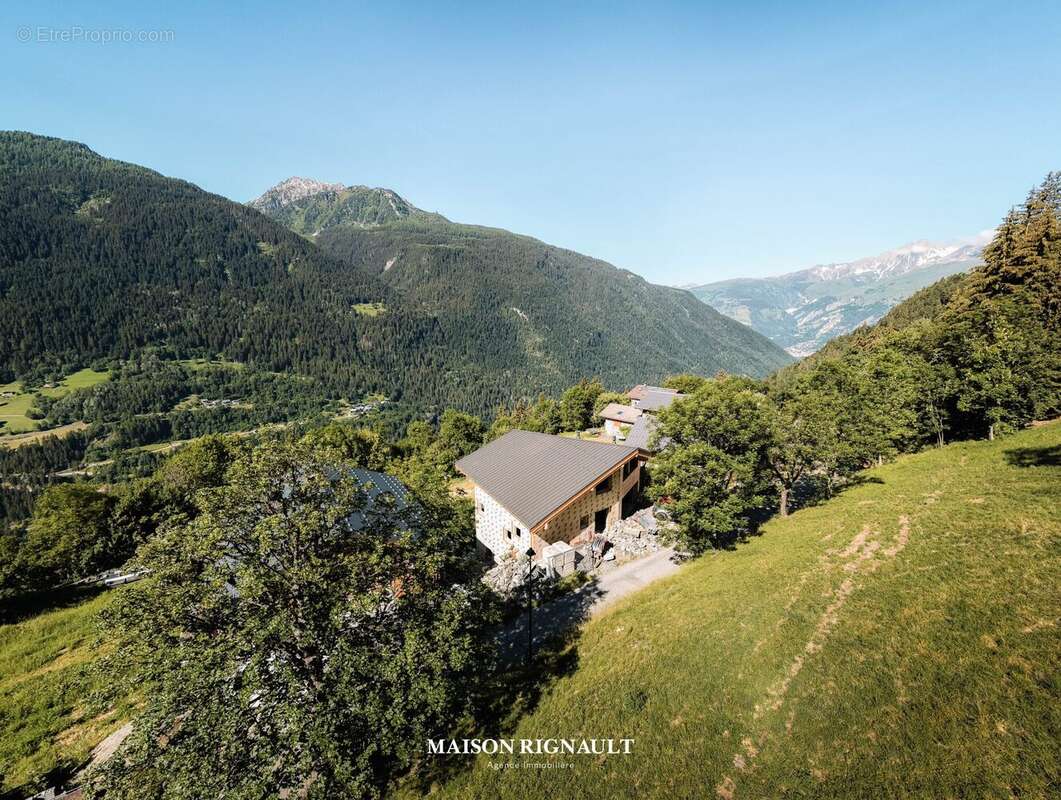 Maison à MONTVALEZAN