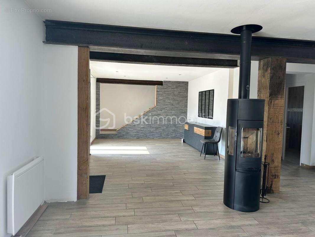 Maison familiale 155 m² – 4 chambres  – Terrain 1 377 m² – Auzouer-en-Touraine - photo 3