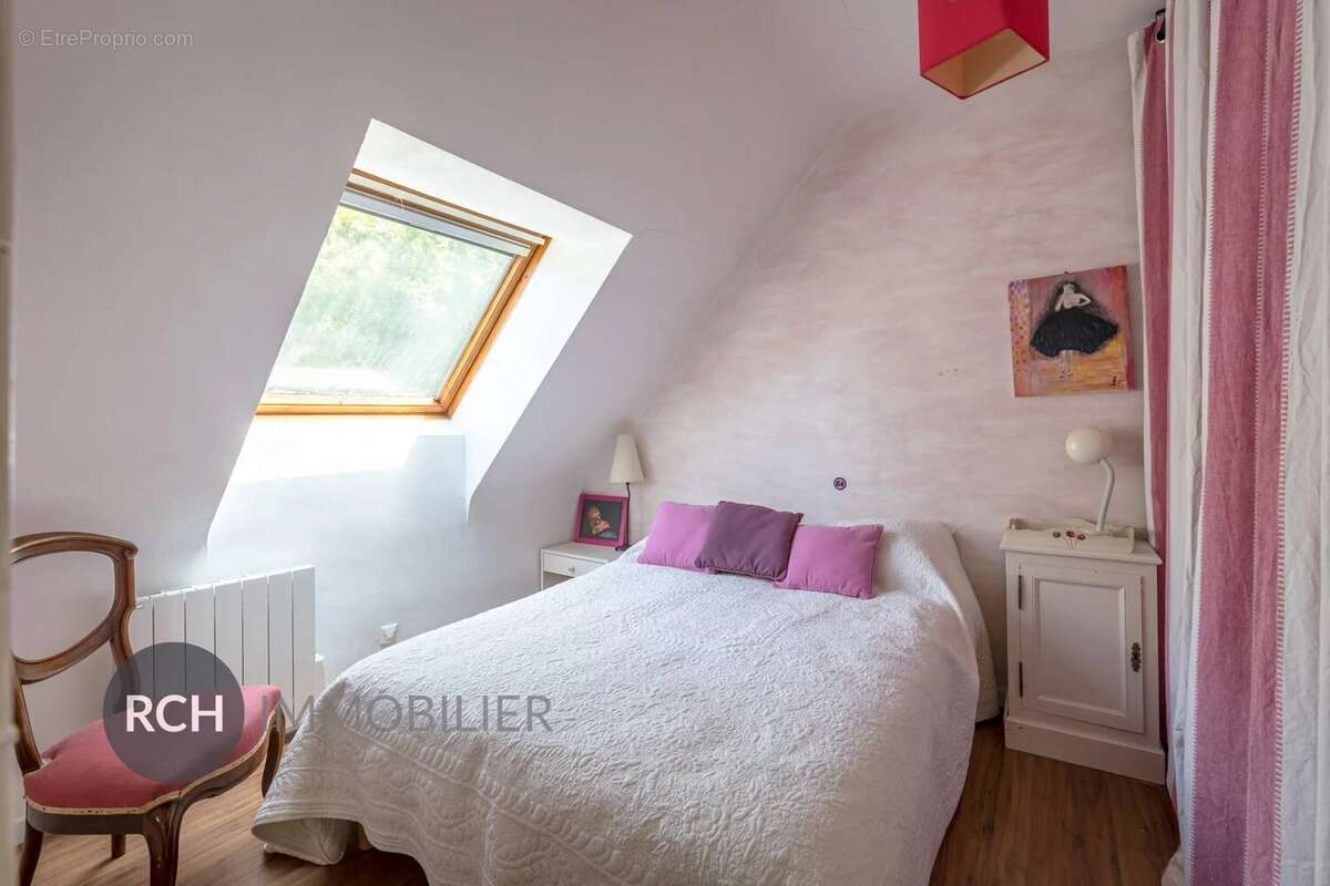 Maison à LE PERRAY-EN-YVELINES