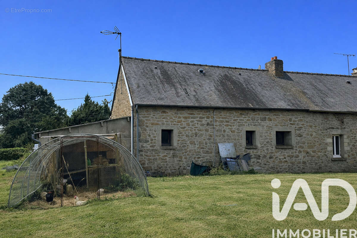 Maison 61 m² à Saint-Glen  - photo 7