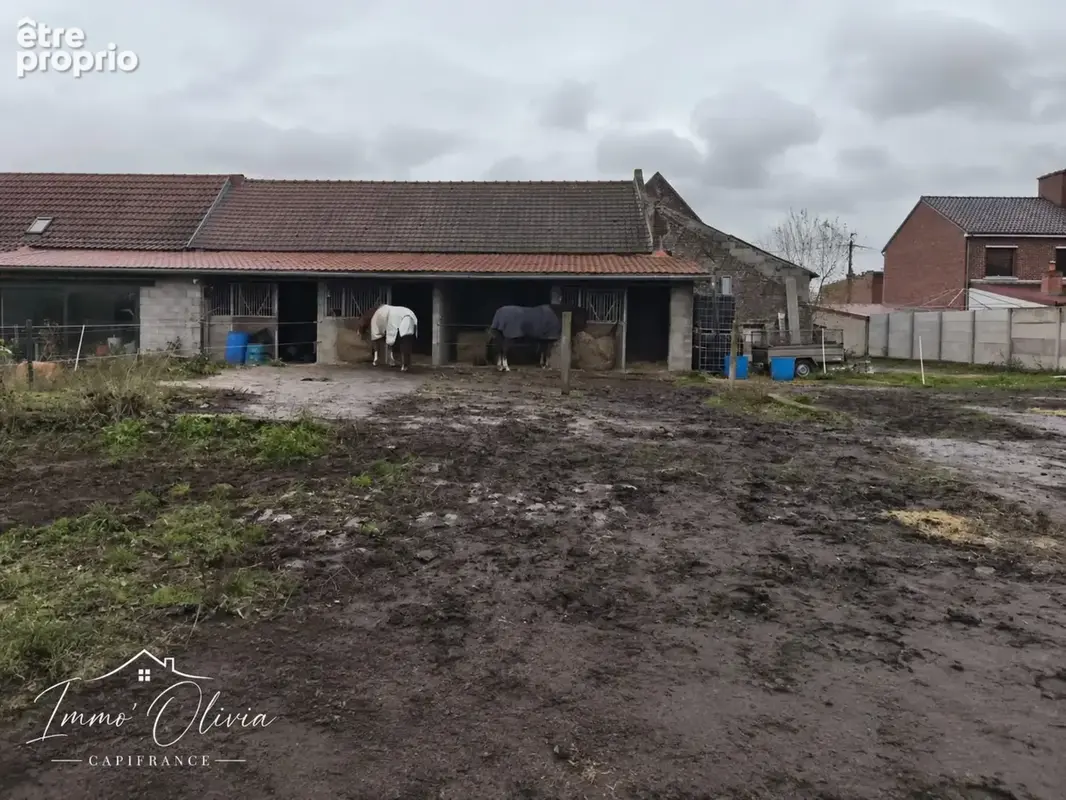 Corps de ferme d'exception charme, volume et authenticité - photo 14