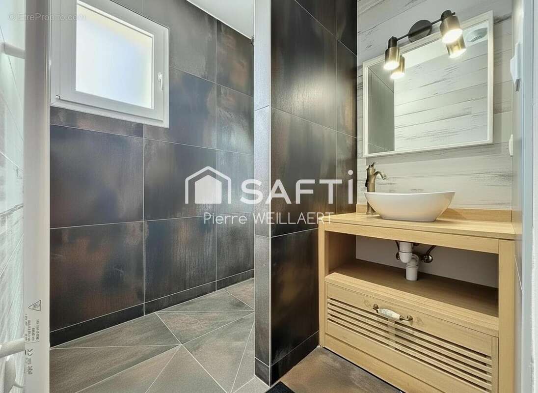 Maison 122 m² à Jaillans  - photo 4