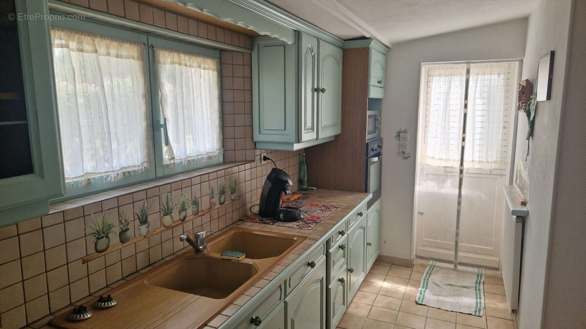 Maison bord de l'yonne - 4 pieces - 3 chambres - photo 8