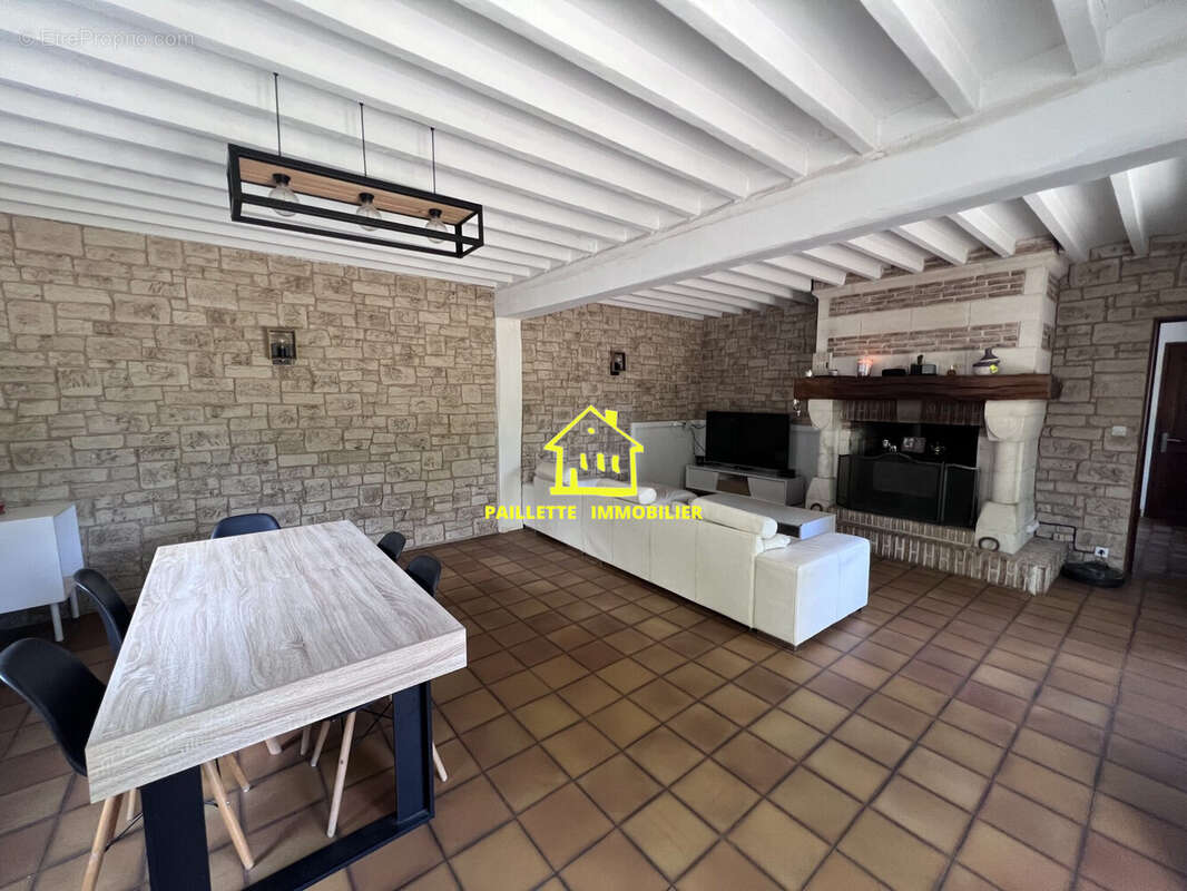 Maison 177 m² à Saint-Romain-De-Colbosc  - photo 2