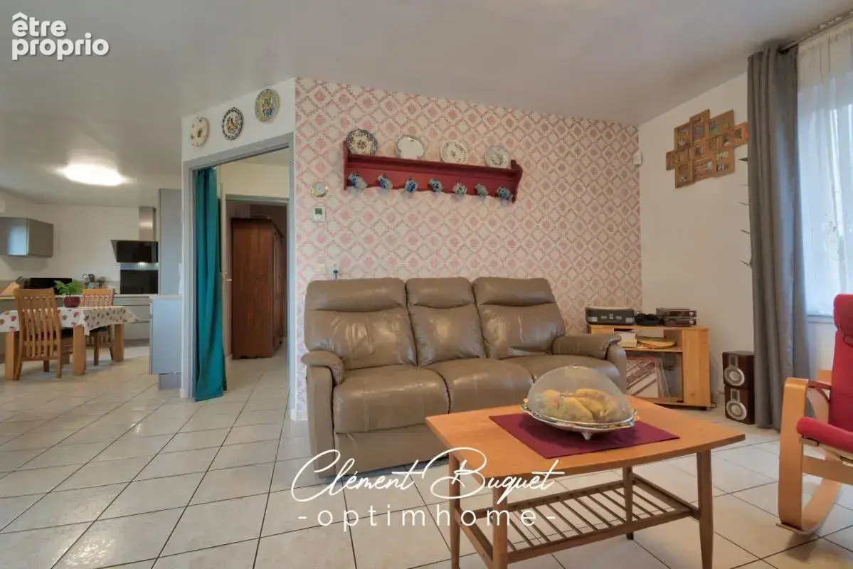  LE FAVRIL – Le confort d’une maison récente, le charme d’un grand jardin !  - photo 18