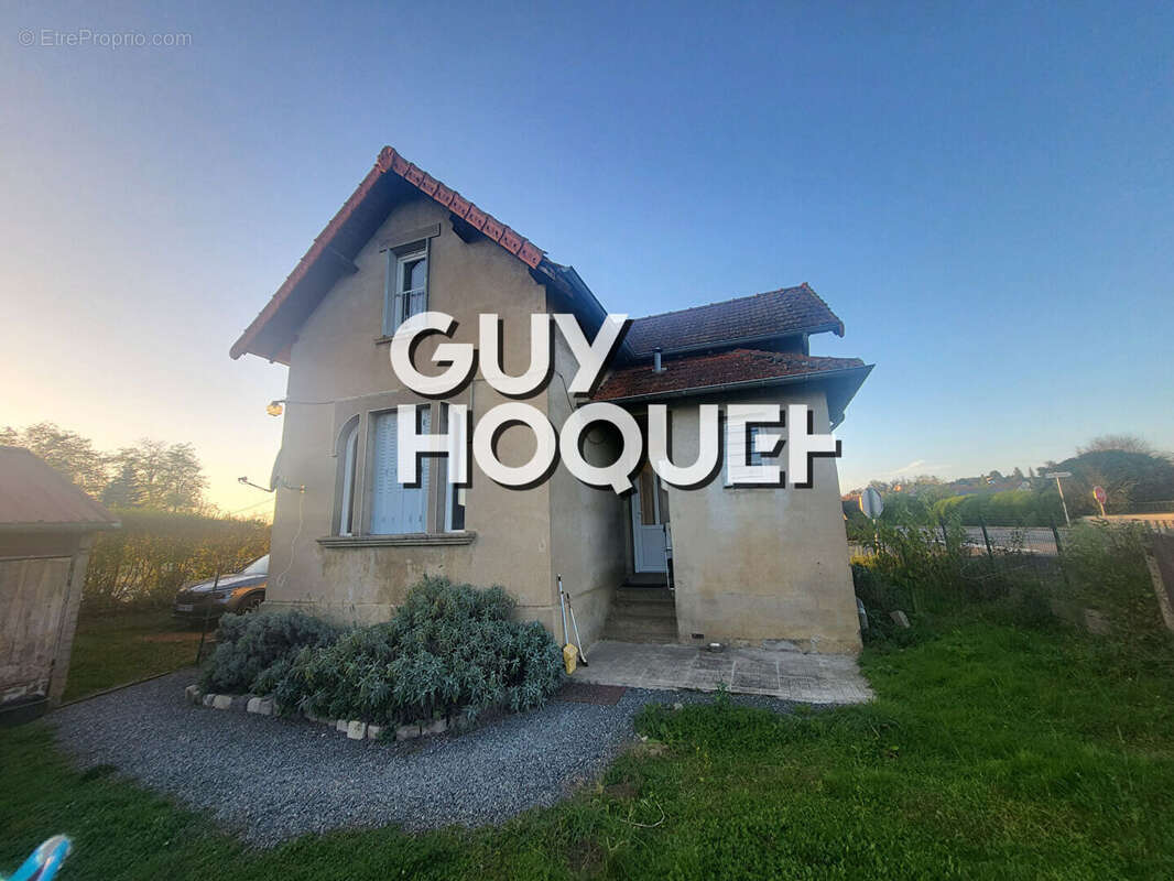 Maison à VARENNE-SAINT-GERMAIN