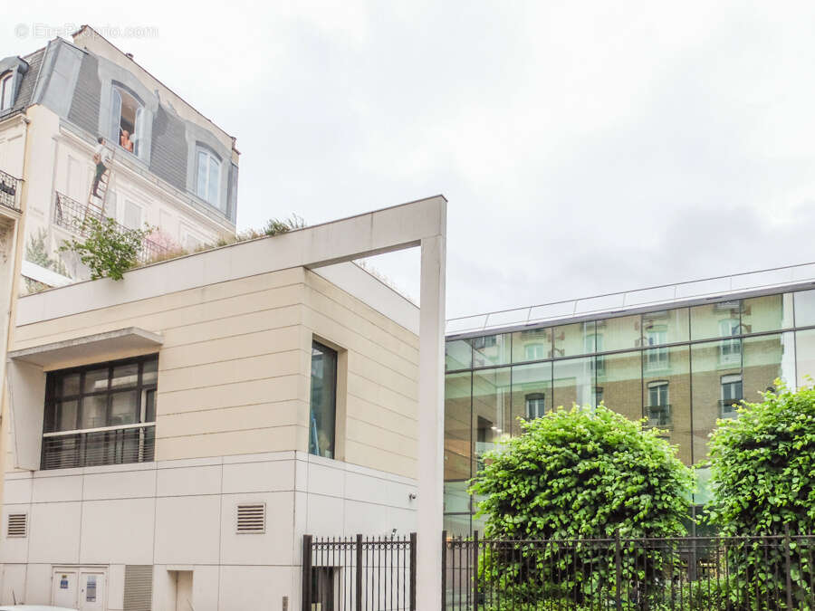 Appartement à LEVALLOIS-PERRET