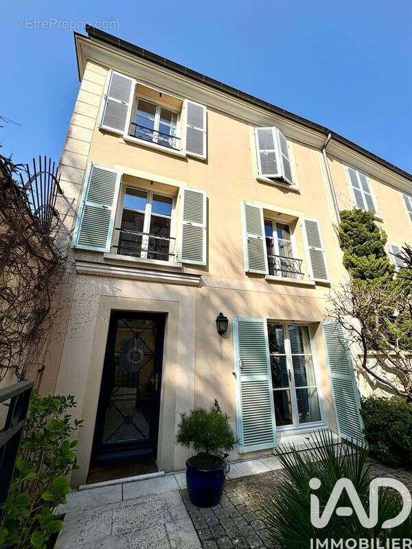 Photo 1 - Maison à MARLY-LE-ROI