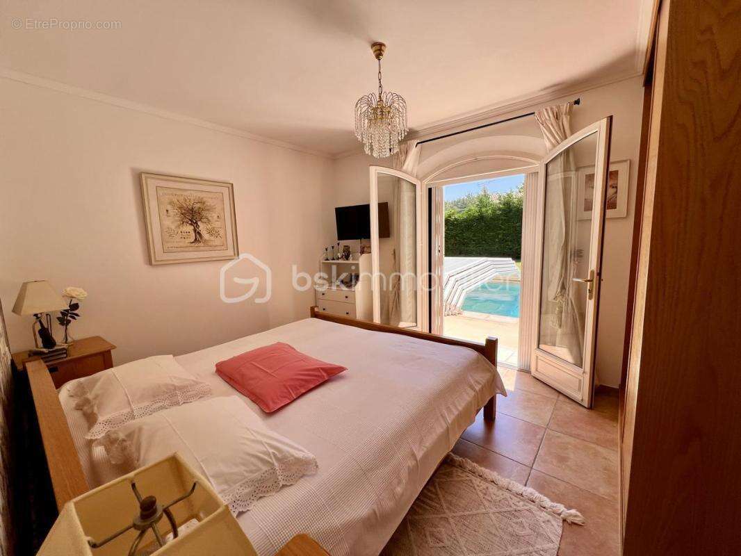 Maison à OPIO