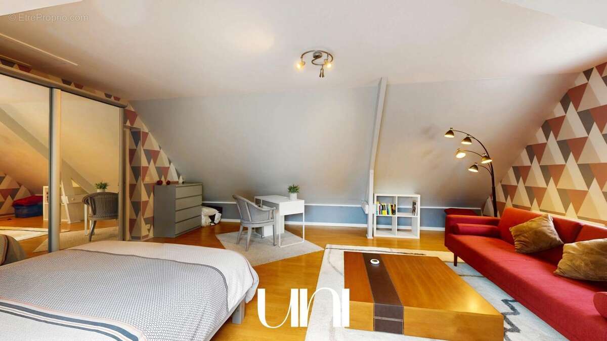 Maison à CORMELLES-LE-ROYAL