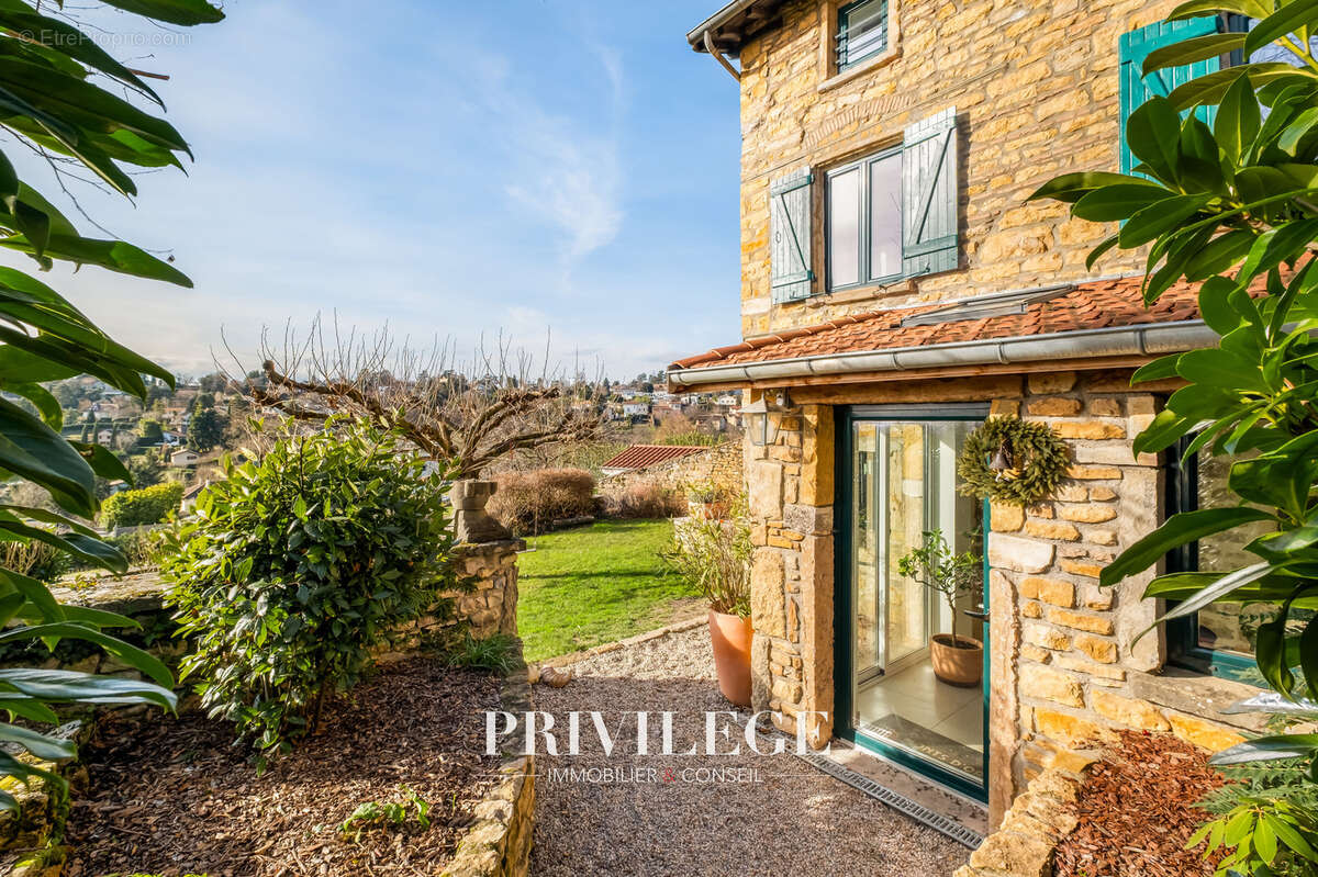 Maison à SAINT-DIDIER-AU-MONT-D'OR