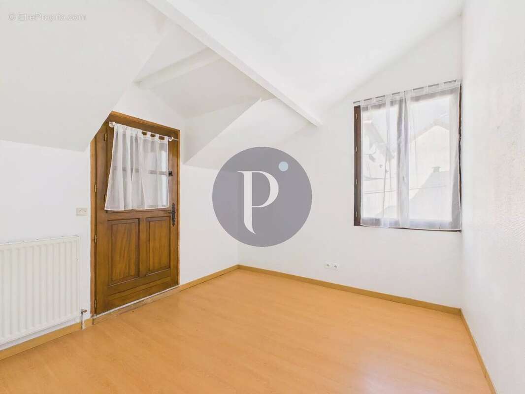 Maison à LE PLESSIS-ROBINSON