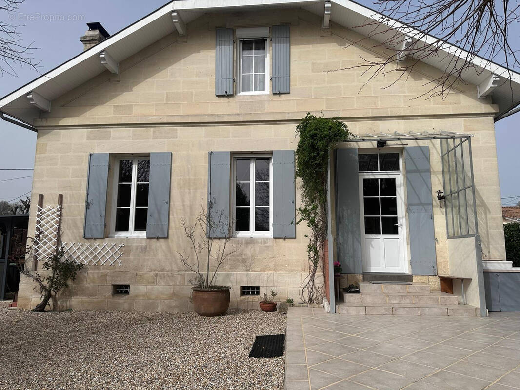 Maison à SAINT-DENIS-DE-PILE