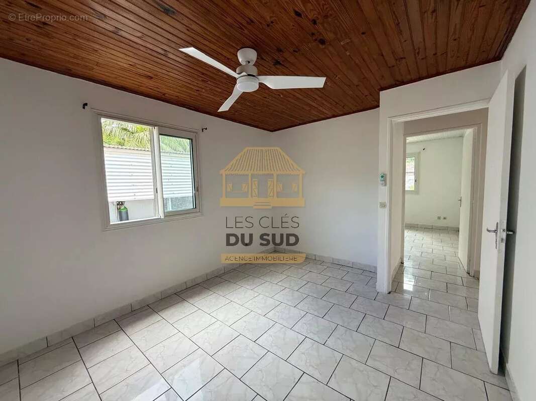 A vendre - maison de type t4 de 72,67m2 environ - saint-joseph- 39 000 € - photo 5
